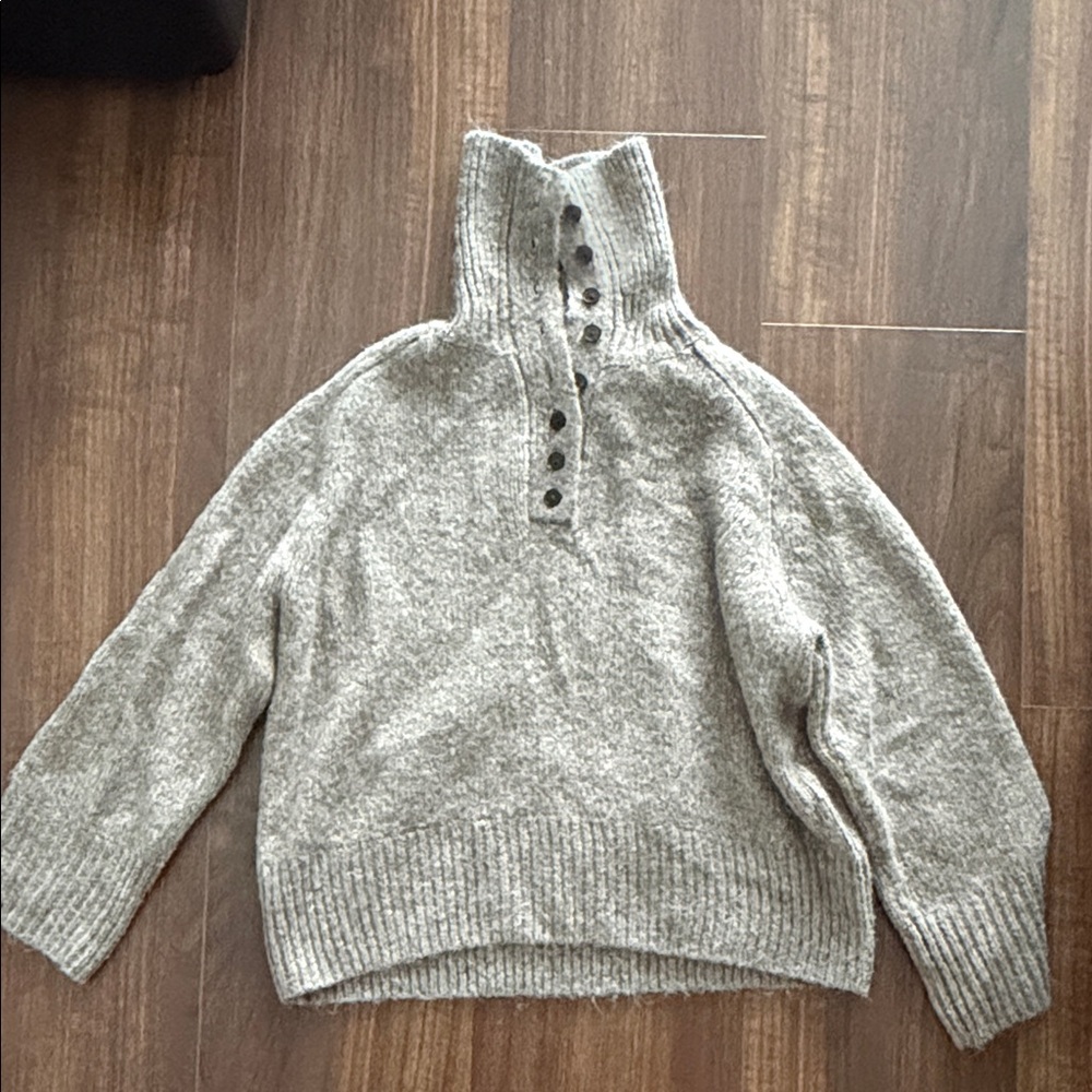 Zara Light Gray Buttoned Funnel Neck Sweater